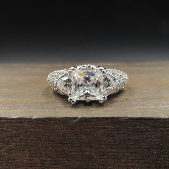 Size 5 Sterling Silver Square Cubic Zirconia Ring - Picture 3 of 7